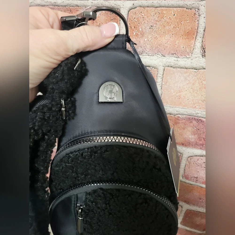 House of Harlow sherpa style accent crossbody pouch bag purse. NWT BLACK
